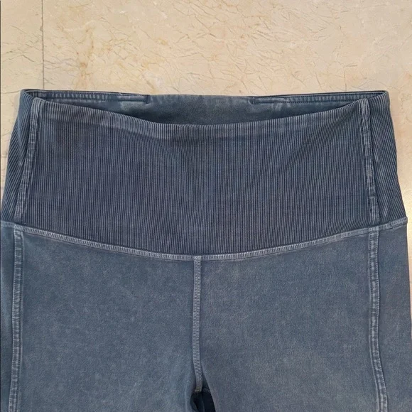 lululemon athletica Women's Blue Jeggings - Picture 5 of 9